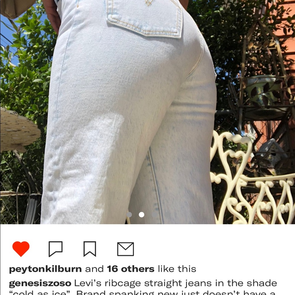 Levis Ribcage Jeans - Picture 2 of 4